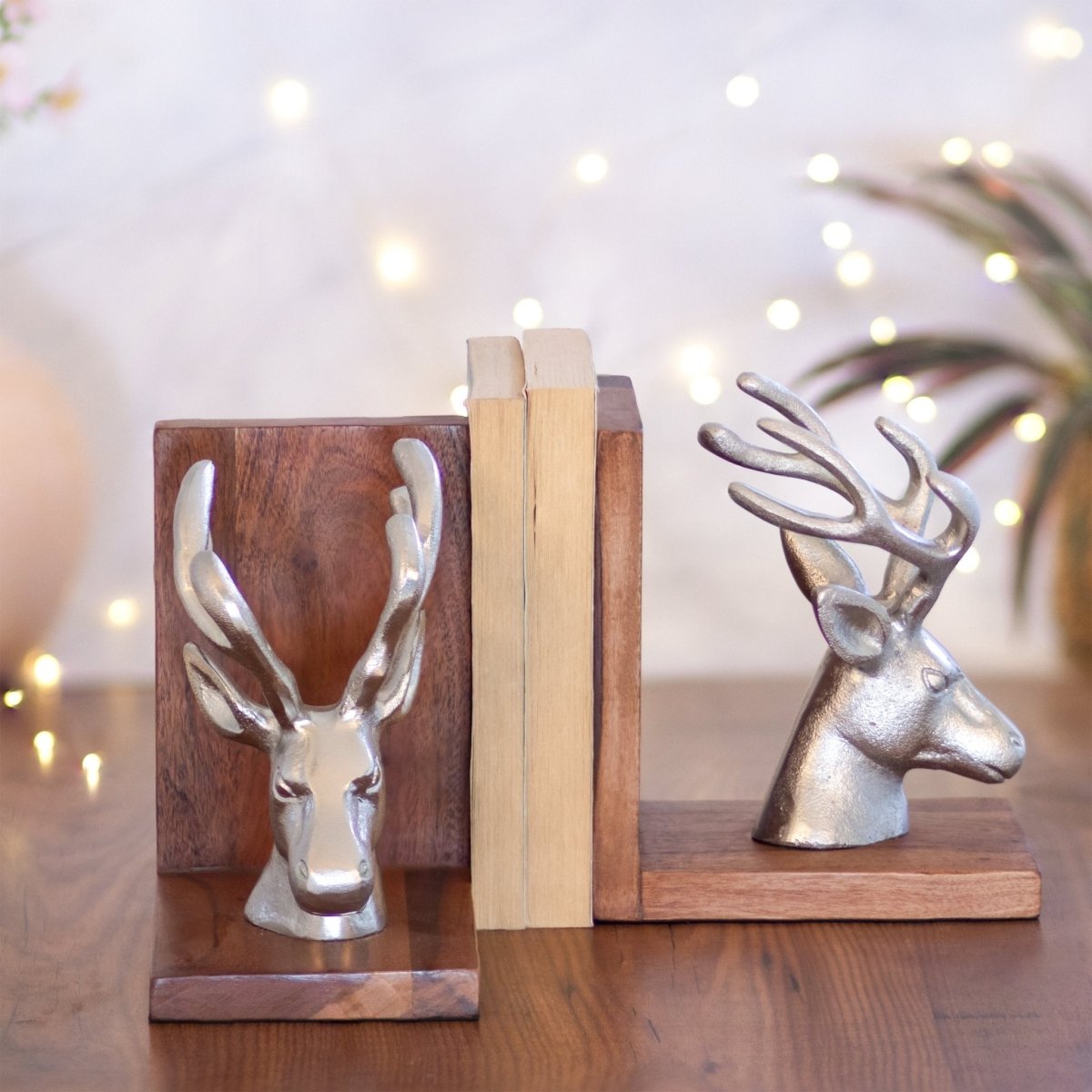 Kezevel Metal Wood Bookend Pair - Decorative Silver Deer Book Holder for Shelves with Wooden Base, Animal Book Stopper Decorative, Size 16X11.5X18 CM - Kezevel