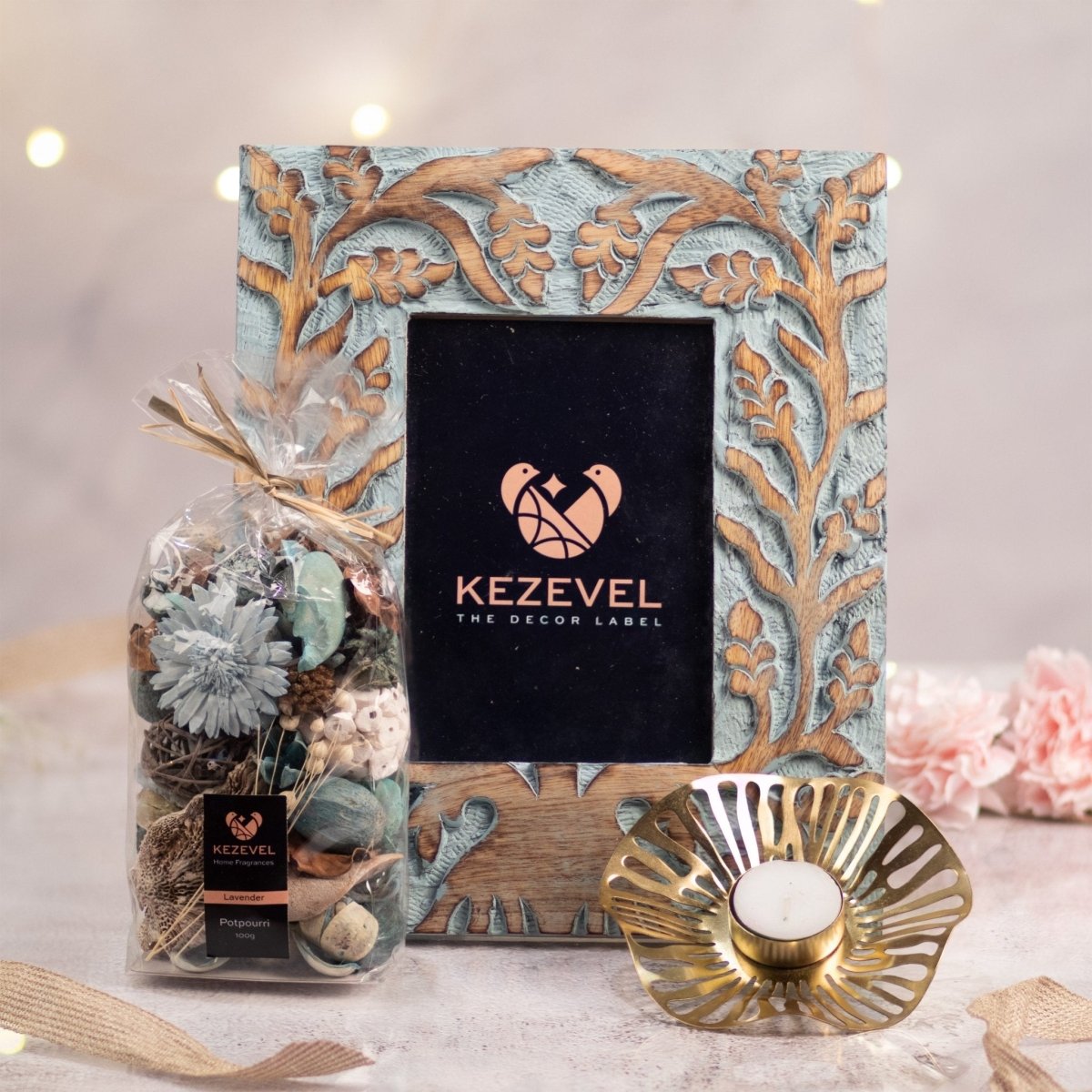 Kezevel Picture Photo Frame Mango wood - with Golden Metallic Tea Light Holder and Fragranced Potpourri- Set of 1 - Kezevel