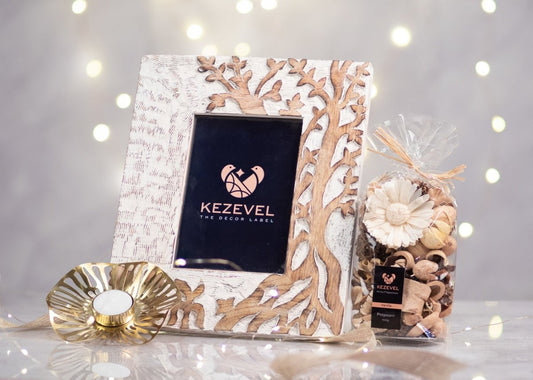 Kezevel Picture Photo Frame - with Golden Metallic Tea Light Holder and Vanilla Fragranced Potpourri- Set of 1 - Kezevel